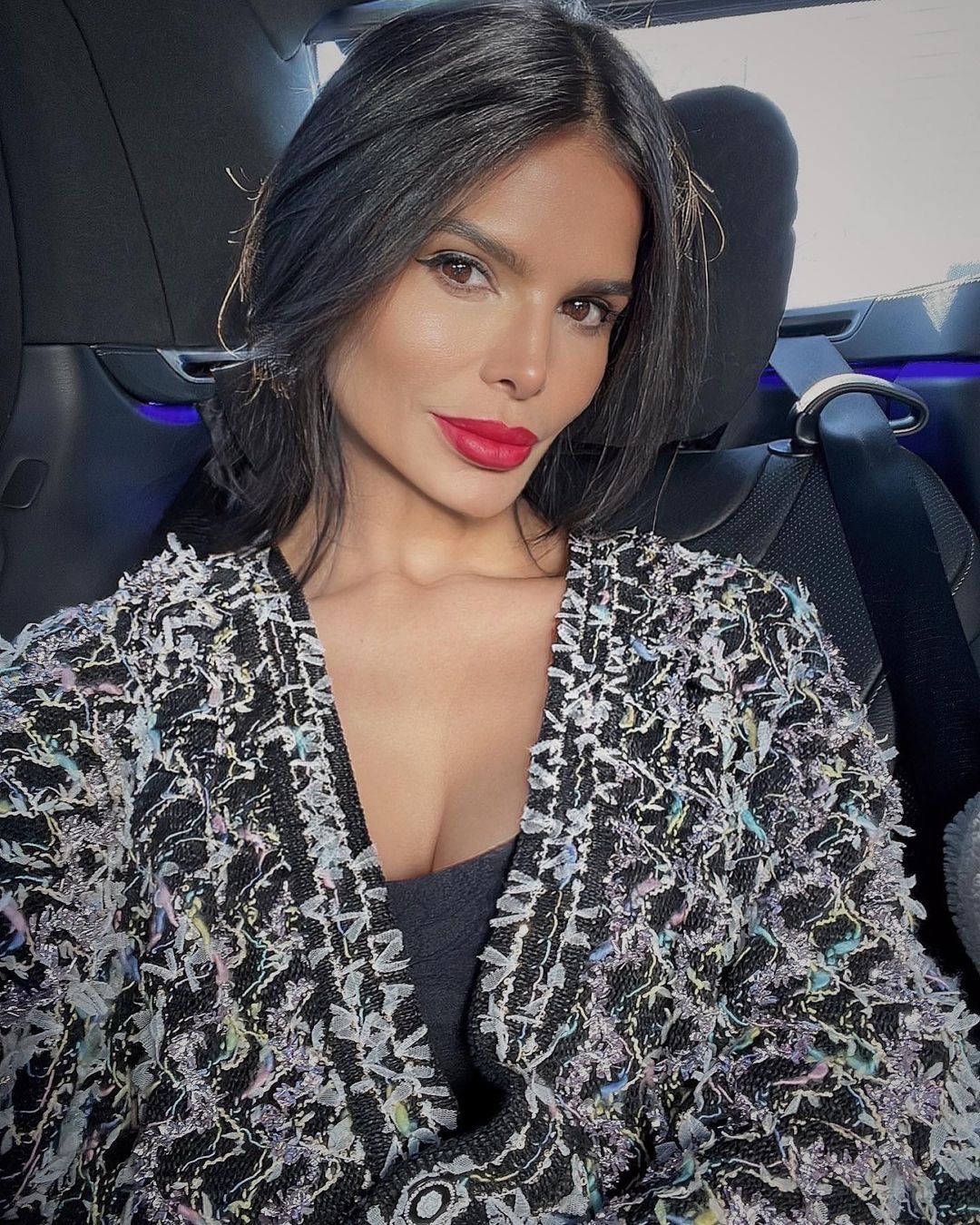 5 Trend Objects Mannequin Victoria Barbara Can’t Dwell With out