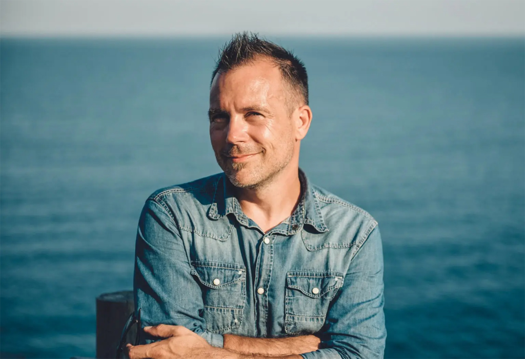 How To Put on Males’s Denim Shirts